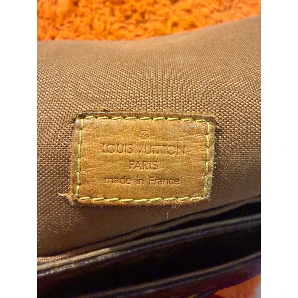 Louis Vuitton Bosphore Messenger PM Monogram Canvas Crossbody Bag Brown MI1016